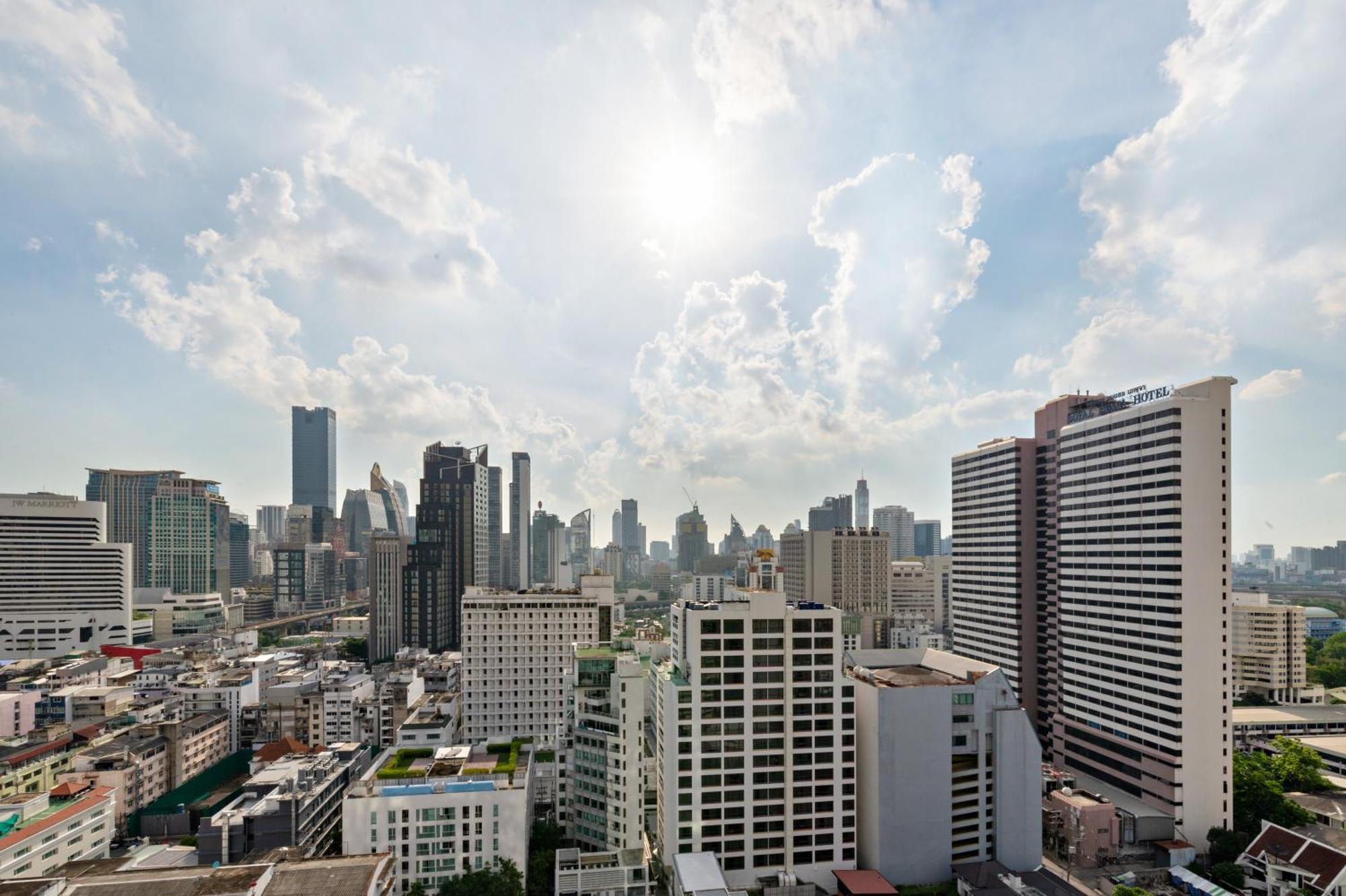 Апартаменты The Echelon Sukhumvit 11 By Lefoyer Бангкок Экстерьер фото